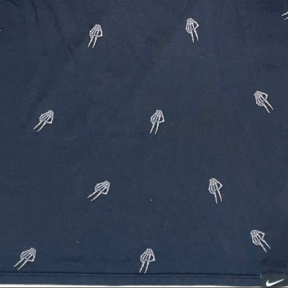 Nike Kyrie Irving Skeleton “Peace” Black Tee Size Medium - Picture 2 of 5